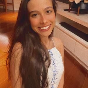 Meet your Posher, Dinorah